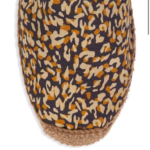 SAINT LAURENT EMBROIDERED ESPADRILLES IN LEOPARD PRINT CANVAS - Picture 14 of 14